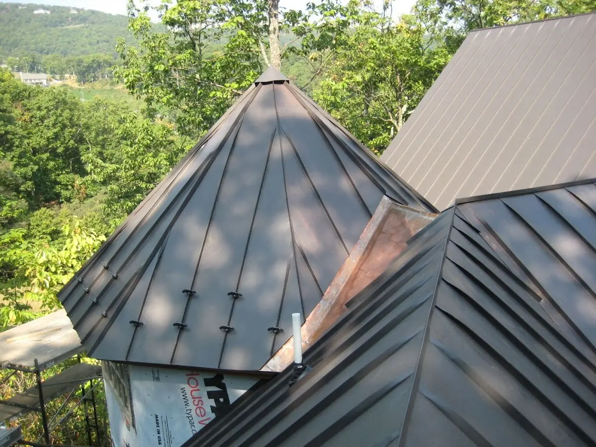 Professional Gutter Cleaning by Craftsman Roofing in Angus Valley